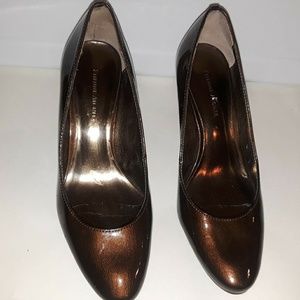 Bronze heels